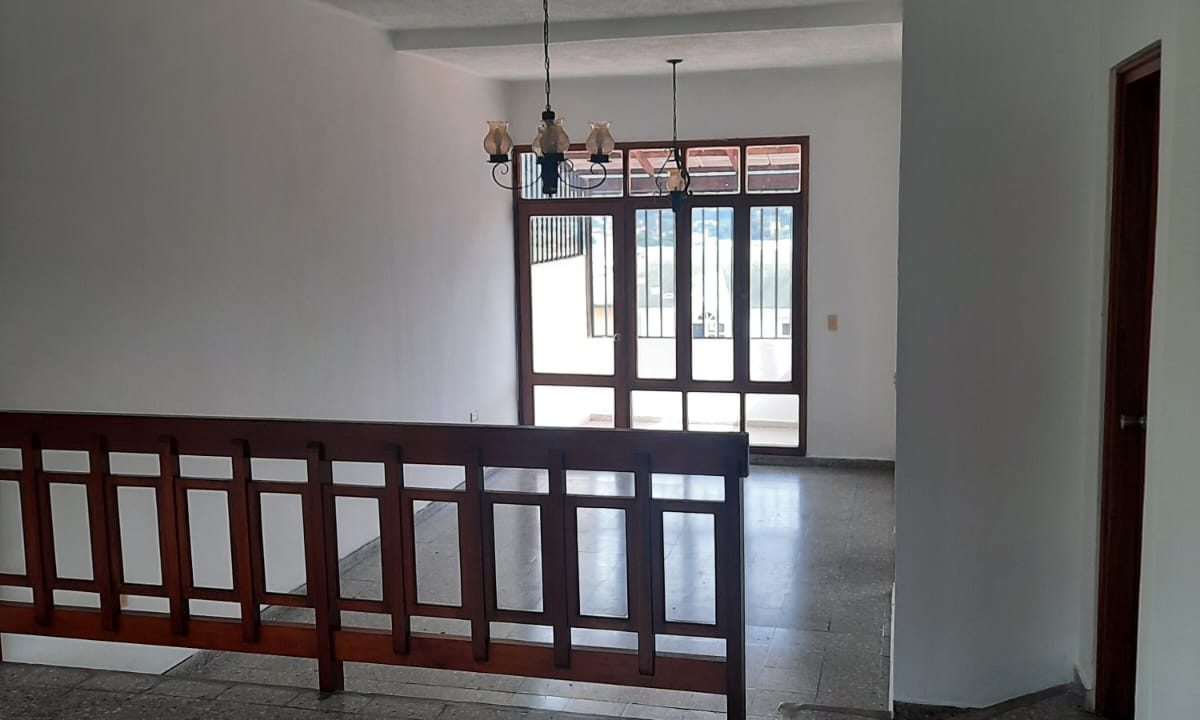 15c7c965-8879-4c58-bfff-7e3bf7bc72ad