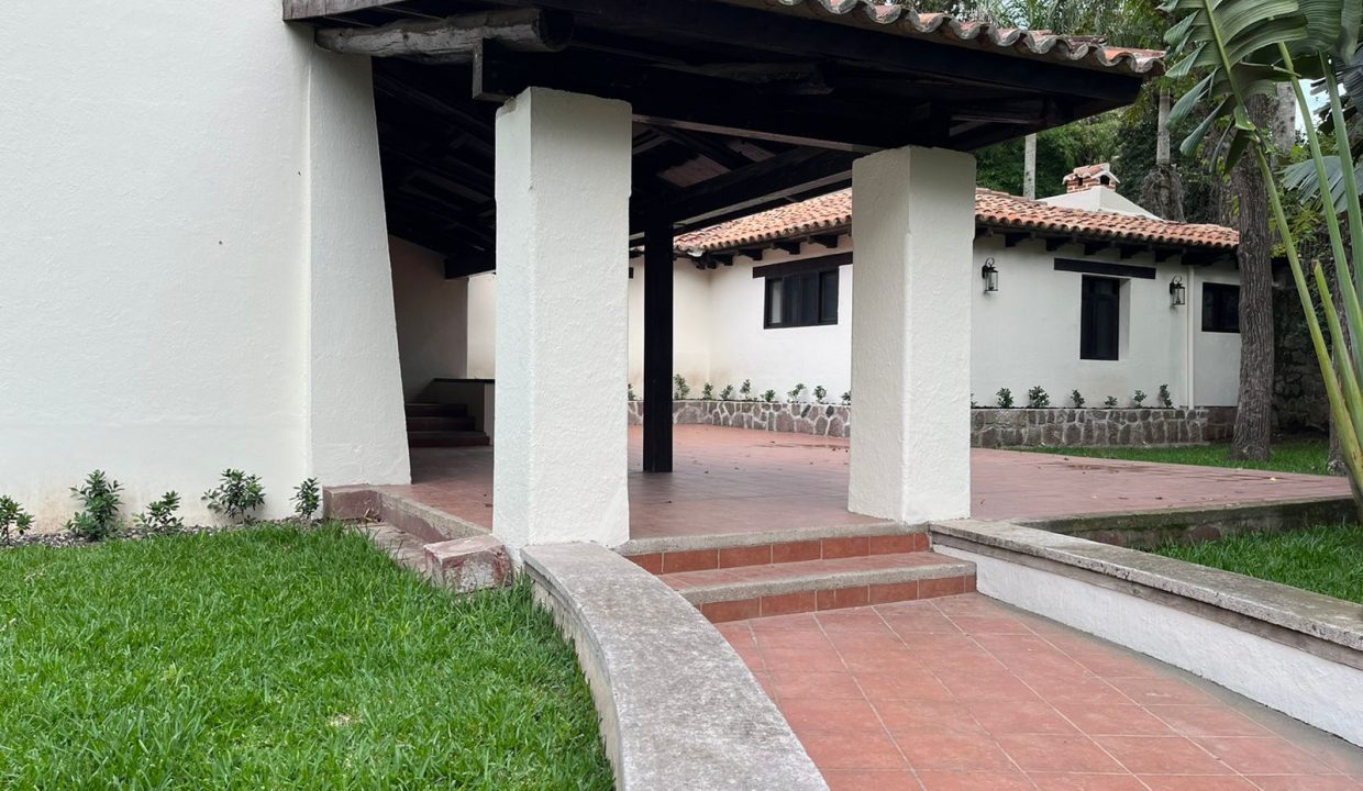 fe948946-98ea-4a2c-8759-0a0796048fa3